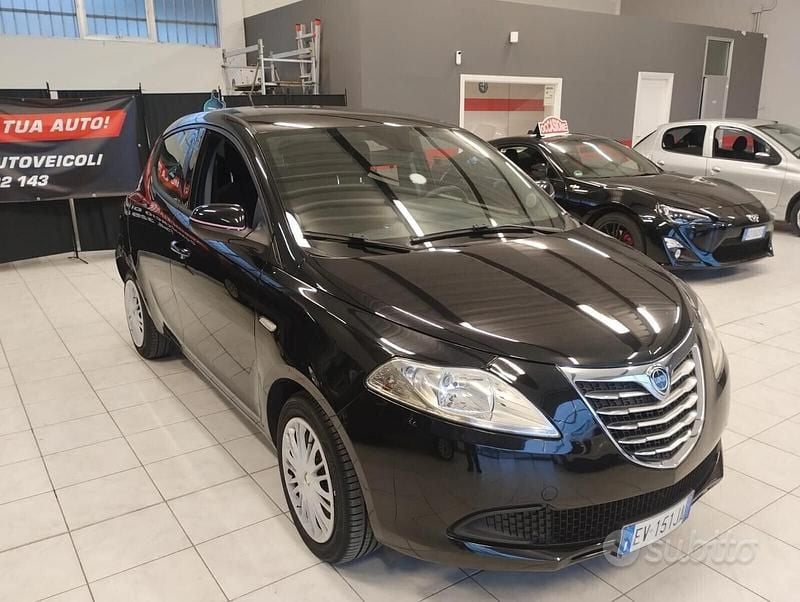Usata Lancia Ypsilon S 69 CV (50 kW) 2014 Nero Utilitaria