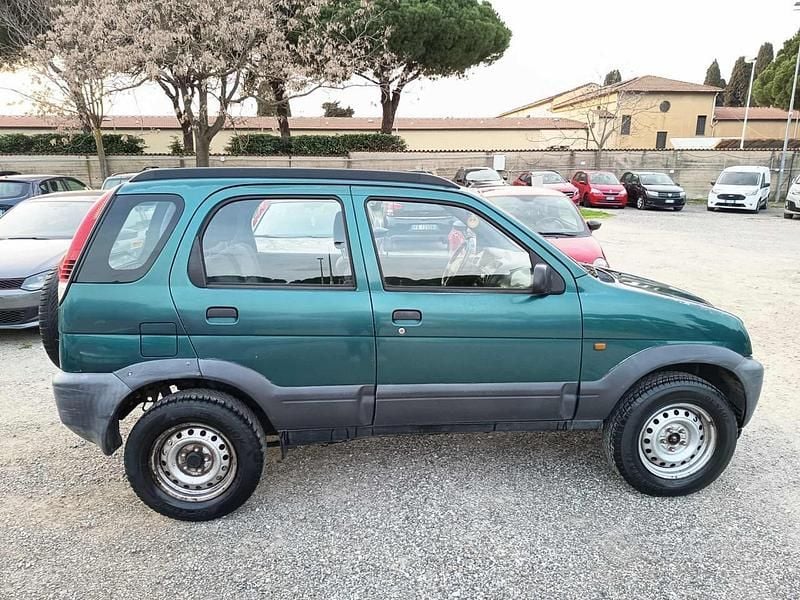 Usata Daihatsu Terios 83 CV (61 kW) 2002 Verde SUV