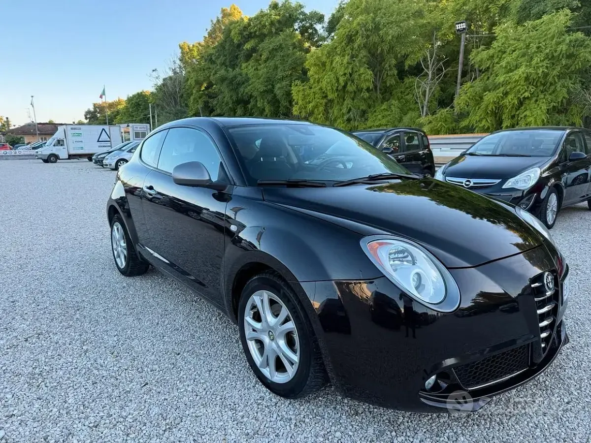 Usata Alfa Romeo MiTo Progression 95 CV (69 kW) 2011 Marrone Utilitaria