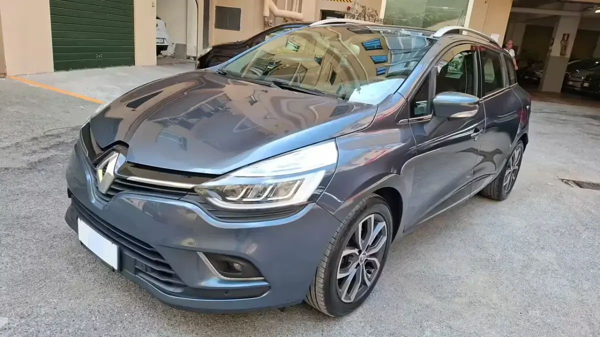 Usata Renault Clio Zen 89 CV (65 kW) 2016 Grigio Station wagon