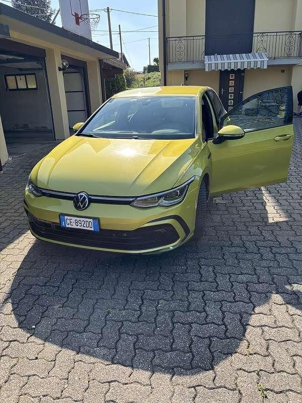 Usata VW Golf VIII R-line 131 CV (96 kW) 2021 Berlina