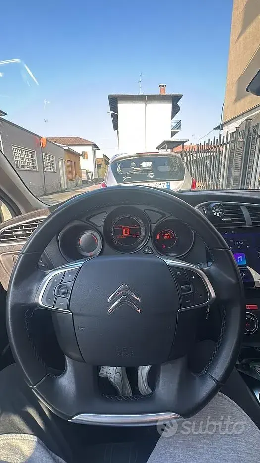 Usata Citroën C4 92 CV (67 kW) 2012 Giallo Berlina