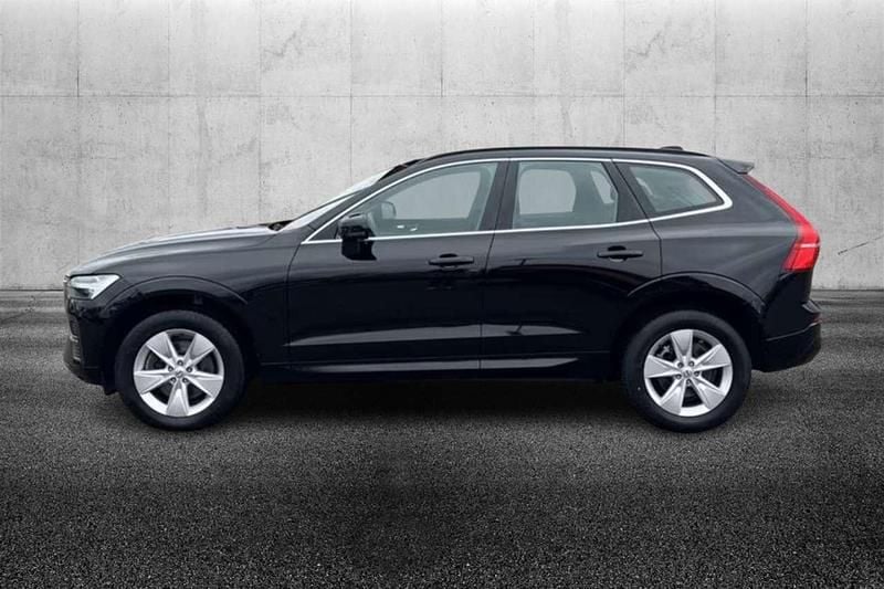 Usado Volvo XC60 Core 197 HP (144 kW) 2022 Preto SUV