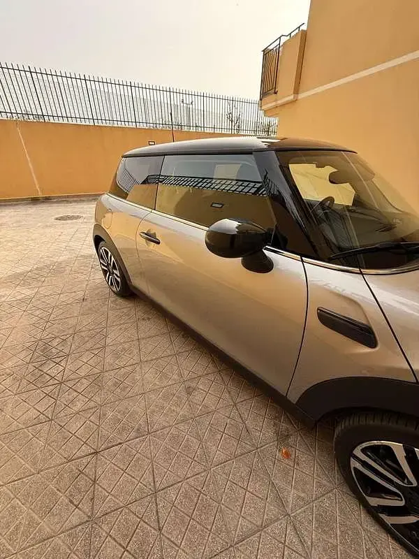 Usata Mini Cooper 136 CV (100 kW) 2024 Grigio Utilitaria