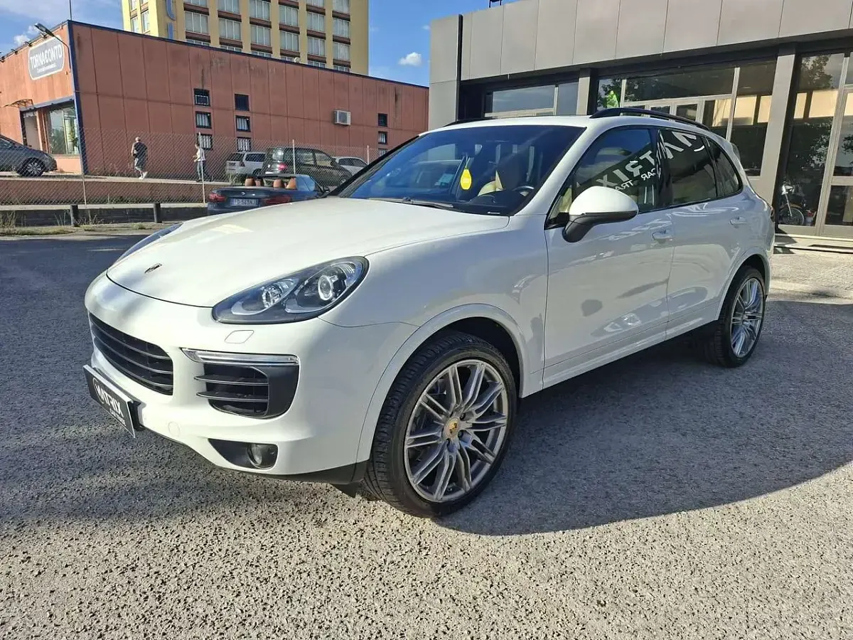 Usata Porsche Cayenne 382 CV (280 kW) 2017 Bianco SUV