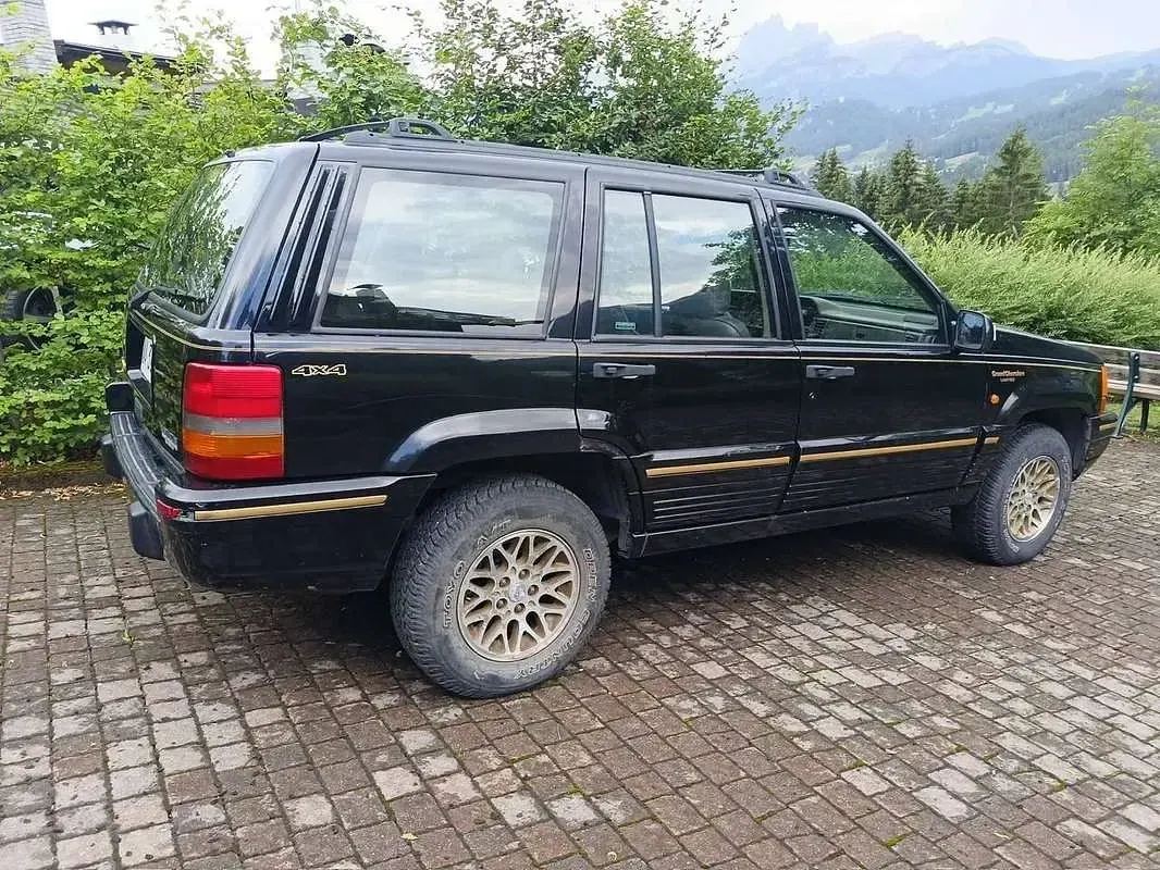 Usata Jeep Grand Cherokee Laredo 177 CV (130 kW) 1995 Nero SUV