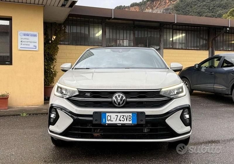 Usata VW Taigo R-line 150 CV (110 kW) 2023 Beige SUV