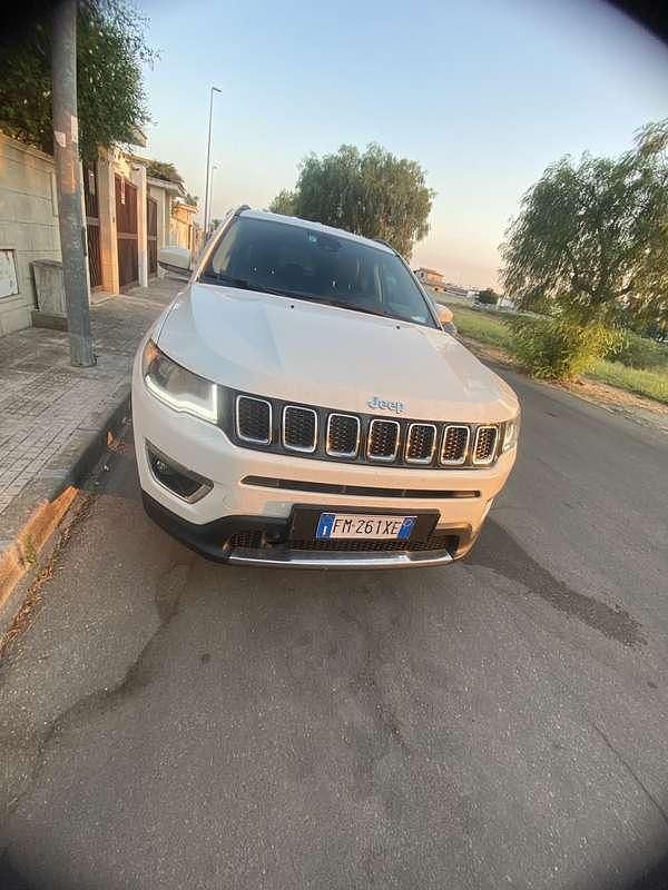 Usata 2018 Jeep Compass Limited SUV | 13.500 € (Super prezzo) - Immagine 1/4