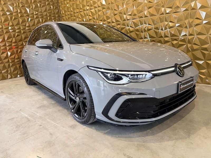 Usata VW Golf VIII R-line 150 CV (110 kW) 2022 Grigio Berlina
