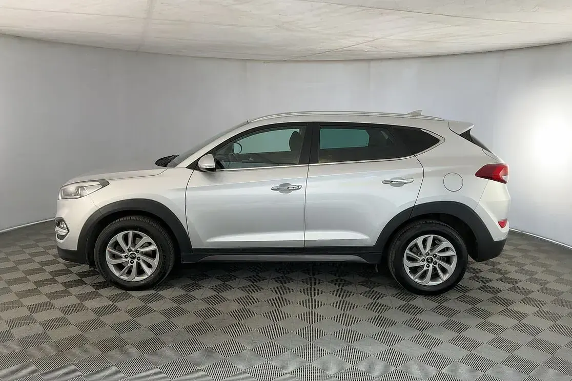 Usata Hyundai Tucson Xpossible 116 CV (85 kW) 2016 Grigio SUV