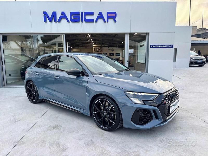 Usata Audi RS3 Ambiente 400 CV (294 kW) 2022 Grigio kemora Berlina