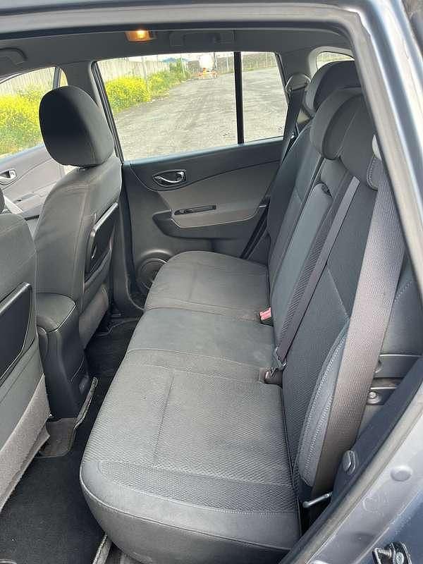 Usata Renault Koleos Dynamique 173 CV (127 kW) 2009 Grigio SUV