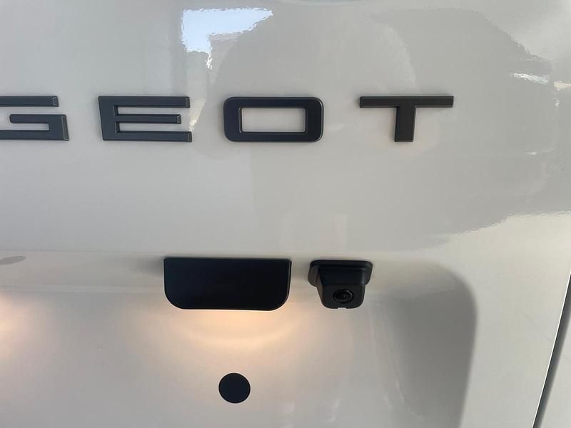Usata Peugeot Partner S 102 CV (75 kW) 2024 Bianco Monovolume