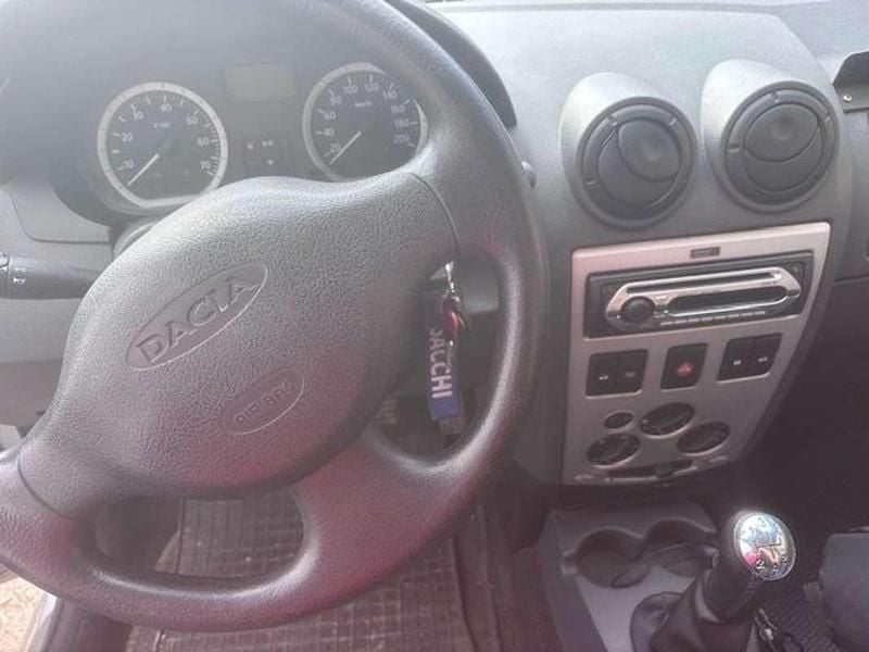 Gebraucht Dacia Logan 68 PS (50 kW) 2007 Silber Kombi