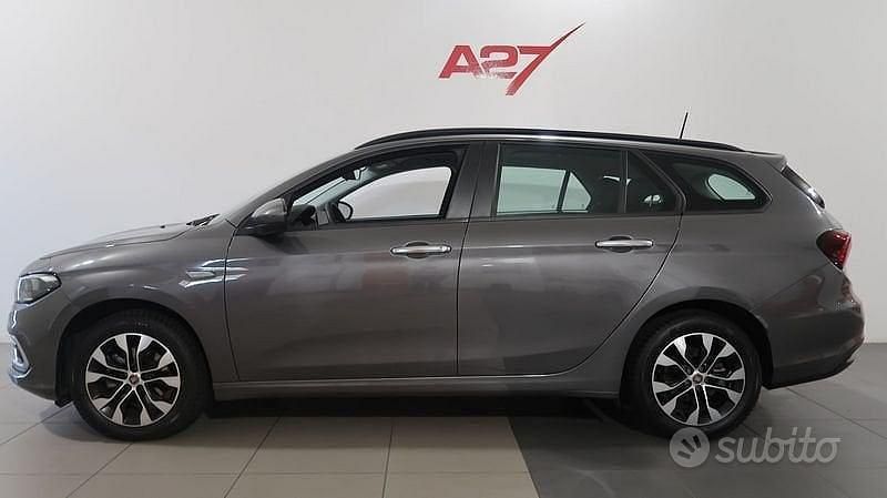 Usata Fiat Tipo City Life 131 CV (96 kW) 2023 Grigio scuro Station wagon