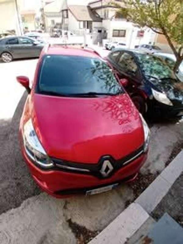 Usata 2018 Renault Clio GrandTour Station wagon | 9000 € (Buon prezzo) - Immagine 1/4