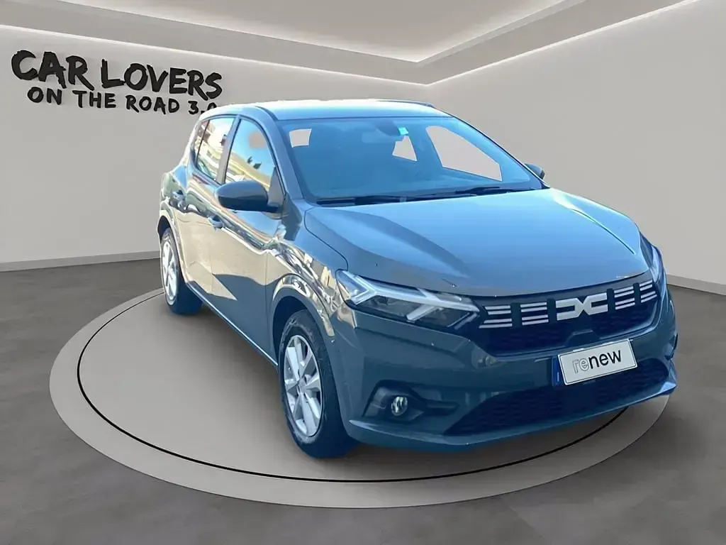 Usata Dacia Sandero Essentiel 91 CV (66 kW) 2024 Kpw grigio road Utilitaria