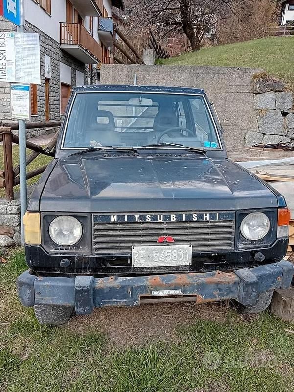 Usata Mitsubishi Pajero 1988 SUV
