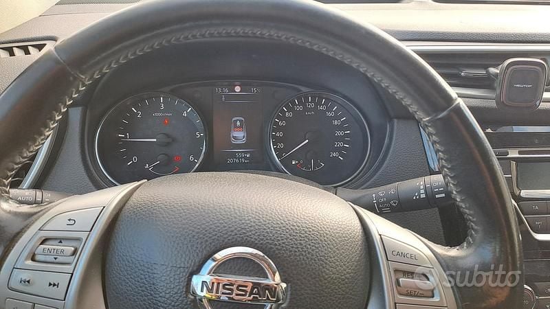 Usata Nissan Qashqai 115 CV (84 kW) 2016 Grigio SUV