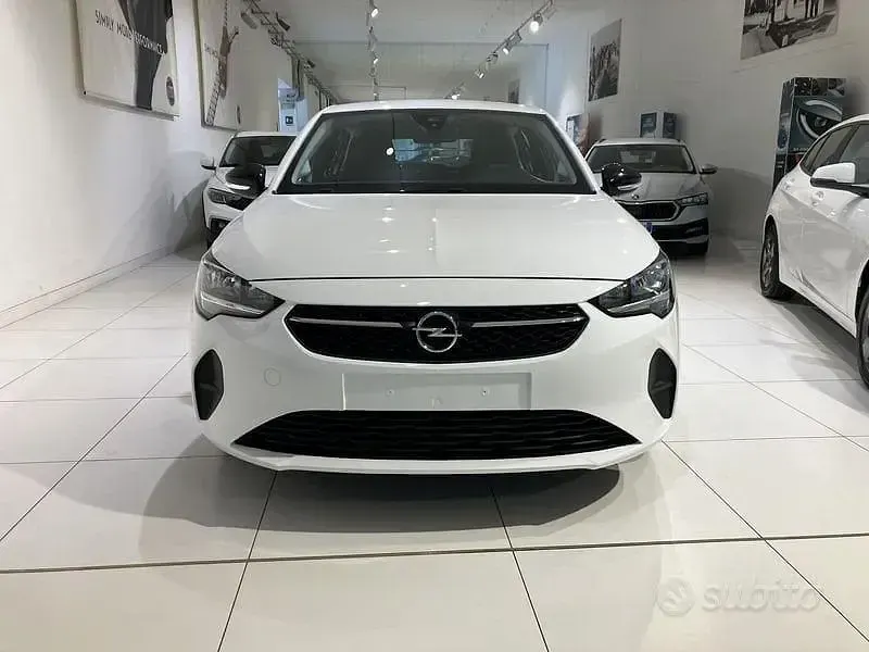 Usata Opel Corsa Edition 101 CV (74 kW) 2023 Bianco Utilitaria