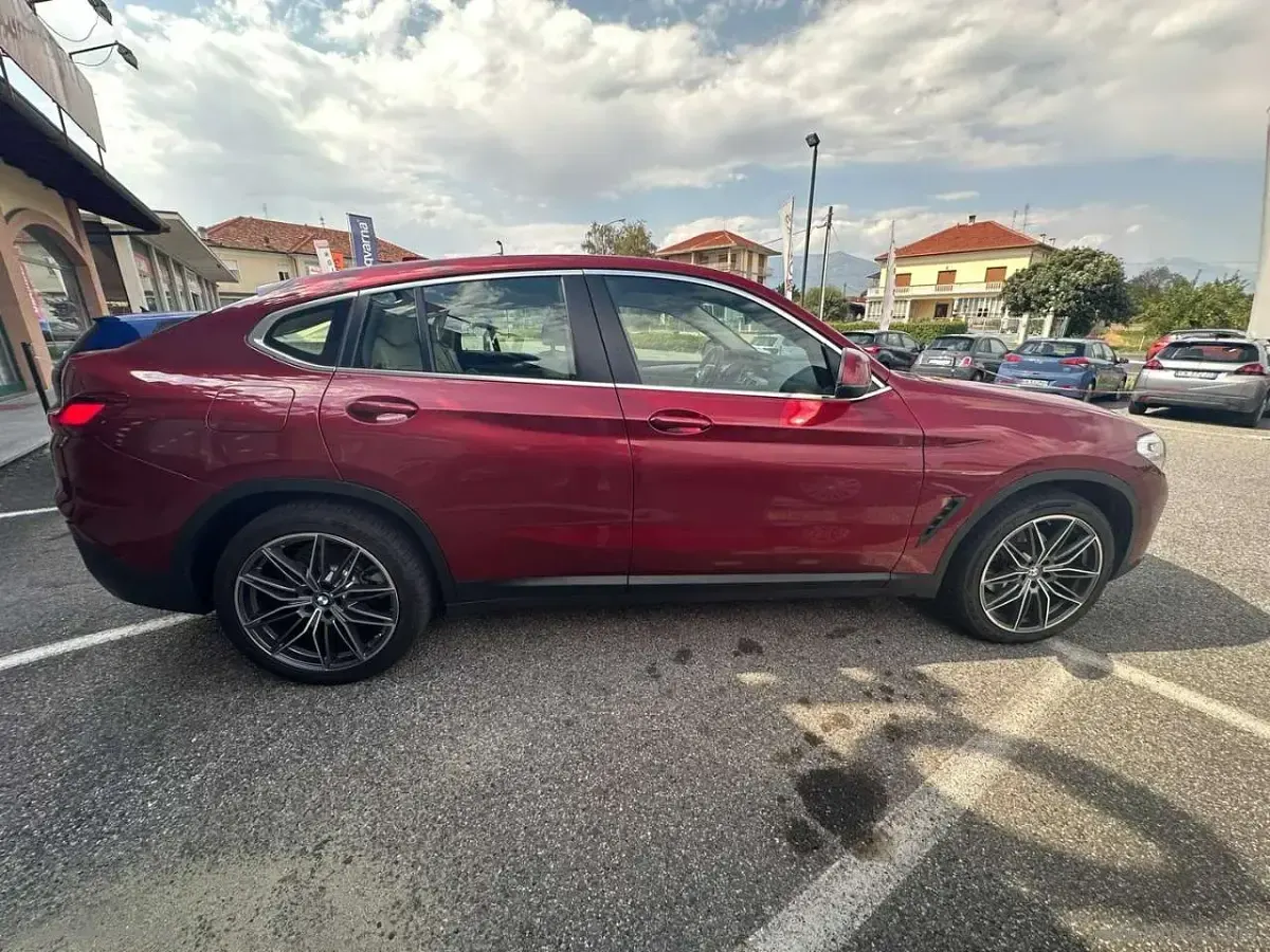 Usata BMW X4 Advantage 190 CV (139 kW) 2019 Rosso SUV