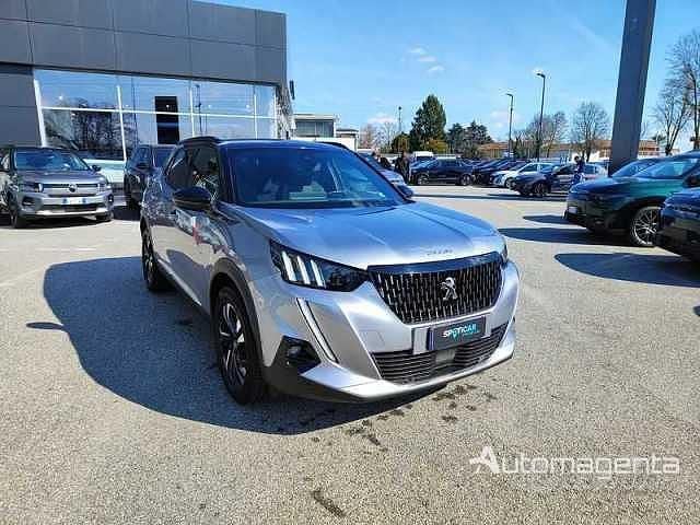 Usata Peugeot 2008 GT 131 CV (96 kW) 2021 Argento SUV
