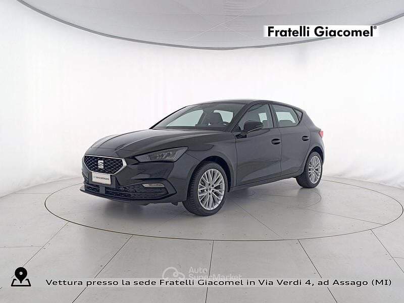 Nero midnight Nuova 2025 Seat Leon Style Berlina | 25.400 € (Buon prezzo) - Immagine 1/4