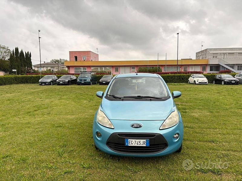 Usata Ford Ka 69 CV (50 kW) 2012 Blu Utilitaria