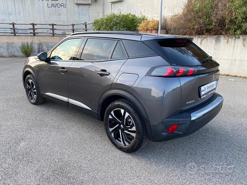 Usata Peugeot 2008 Allure 131 CV (96 kW) 2021 Grigio SUV