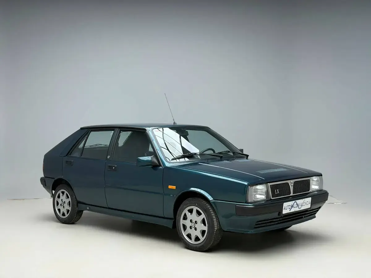 Usata Lancia Delta 80 CV (58 kW) 1991 Verde Utilitaria