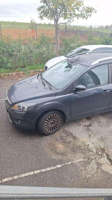 Usata Ford Focus Style 109 CV (80 kW) 2009 Grigio Station wagon