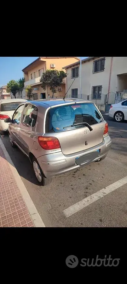 Usata Toyota Yaris 65 CV (47 kW) 2003 Berlina
