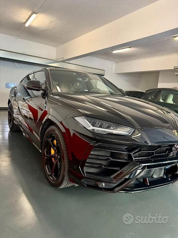 Usata Lamborghini Urus 650 CV (478 kW) 2020 Nero SUV