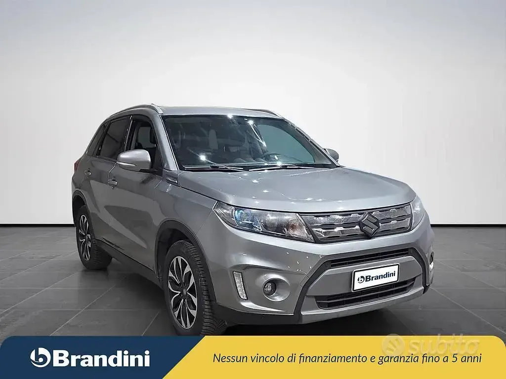 Usata Suzuki Vitara Cool 120 CV (88 kW) 2016 Grigio scuro SUV