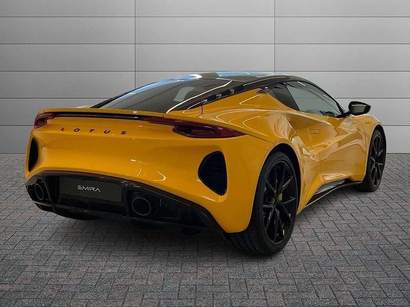 Nuova Lotus Emira 405 CV (297 kW) 2026 Hethel yellow Coupé