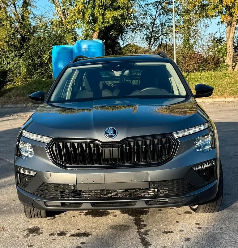 Usata Skoda Kamiq 95 CV (69 kW) 2024 Grigio SUV