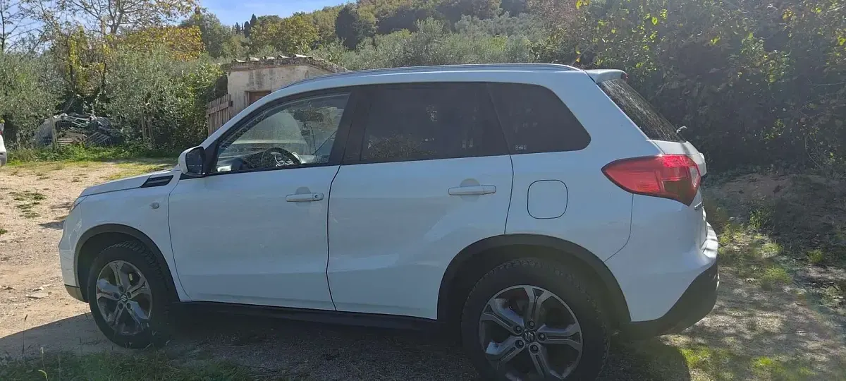 Usata Suzuki Vitara Cool 120 CV (88 kW) 2017 SUV