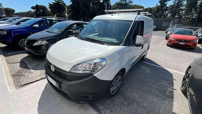 Bianco Usata 2018 Fiat Doblò Monovolume | 9450 € (Buon prezzo) - Immagine 1/4