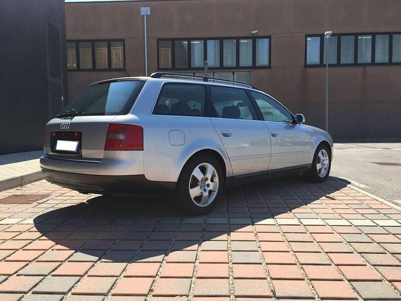 Usata Audi A6 Ambiente 230 CV (169 kW) 2000 Argento Station wagon