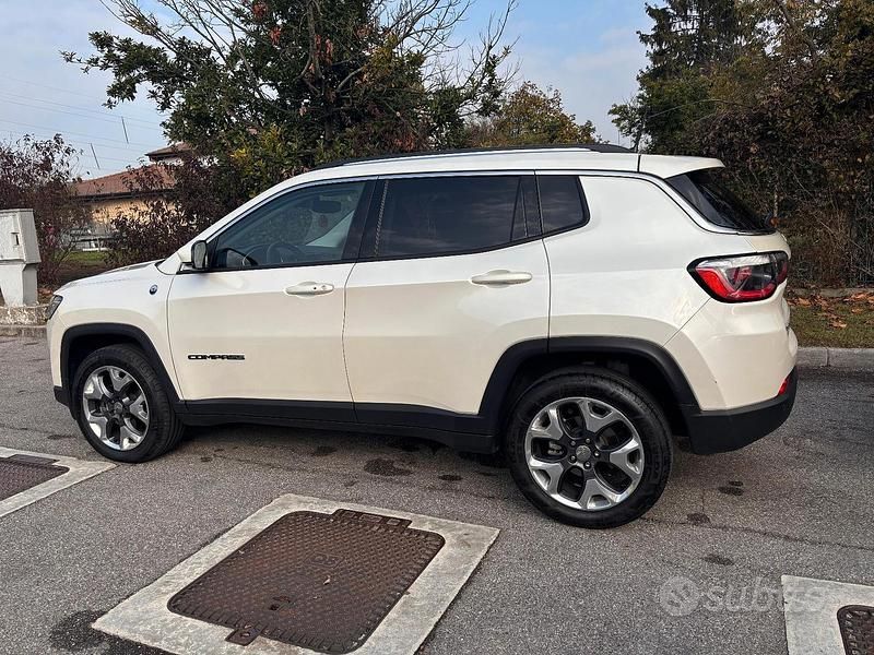 Usata Jeep Compass Limited 140 CV (102 kW) 2017 Bianco SUV