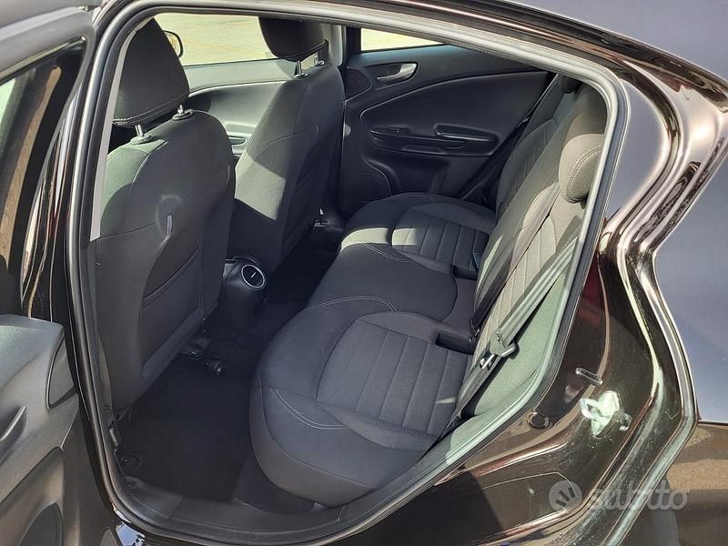 Usata Alfa Romeo Giulietta 120 CV (88 kW) 2017 Utilitaria