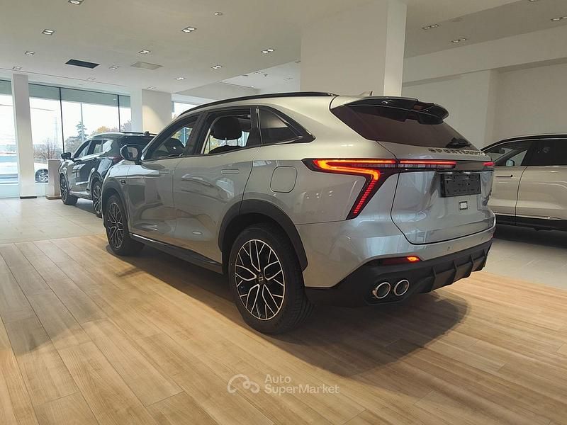 Nuova Sportequipe S8 185 CV (136 kW) 2025 Argento SUV