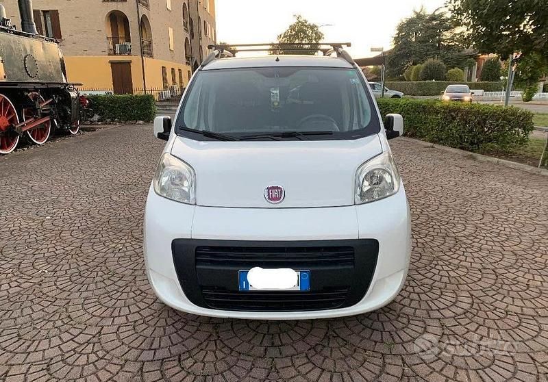 Usata Fiat Qubo Trekking 77 CV (56 kW) 2015 Bianco Monovolume