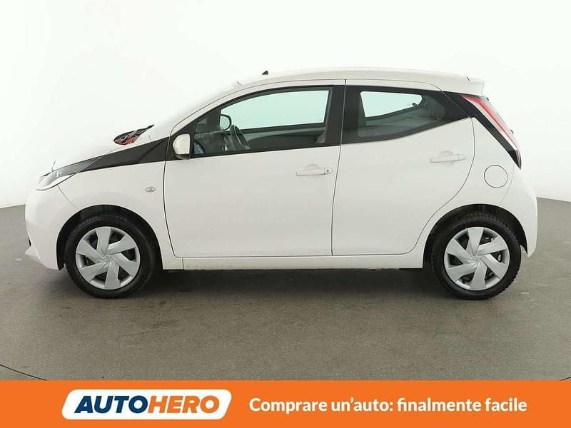 Usata Toyota Aygo X-play 70 CV (51 kW) 2016 Bianco Utilitaria