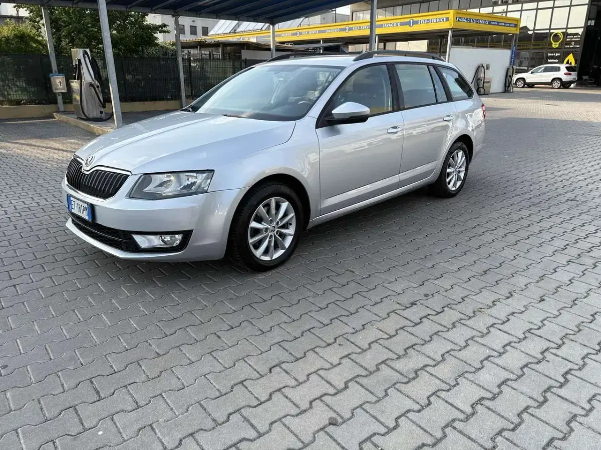 Usata Skoda Octavia 105 CV (77 kW) 2014 Other Station wagon