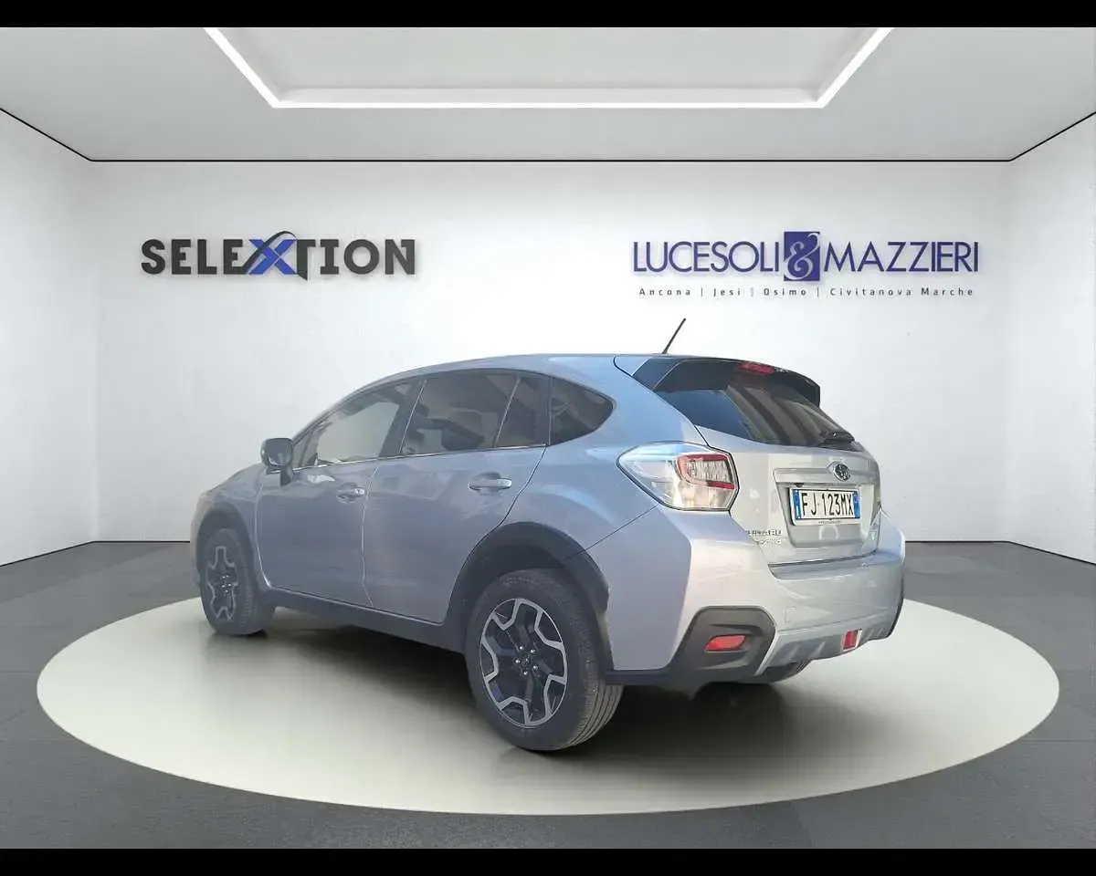 Usata Subaru XV Style 147 CV (108 kW) 2017 Grigio SUV