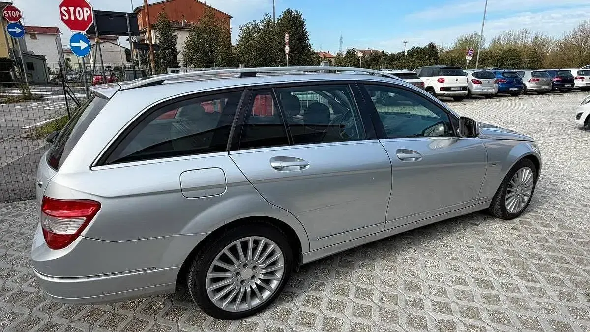 Usata Mercedes C220 Avantgarde 170 CV (125 kW) 2009 Other Station wagon