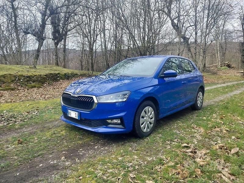 Usata Skoda Fabia Ambition 95 CV (69 kW) 2021 Blu/azzurro Berlina