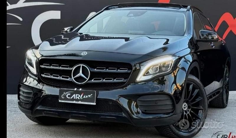 Usata Mercedes GLA200 Premium 136 CV (100 kW) 2018 Nero SUV