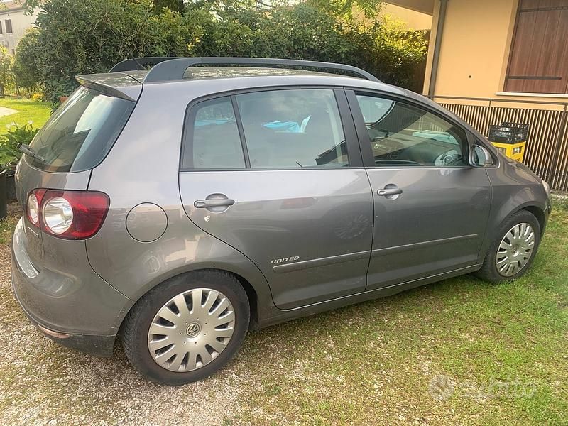 Usata VW Golf Plus Cross 105 CV (77 kW) 2008 Grigio Monovolume